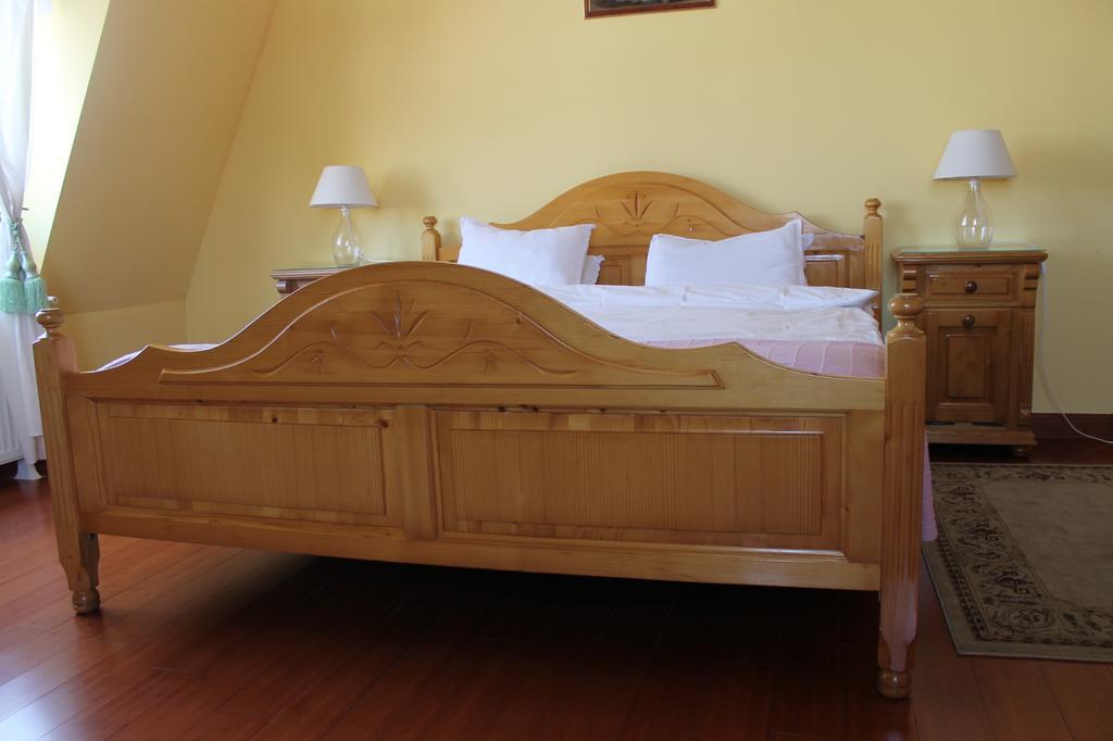 Boutique By 3*