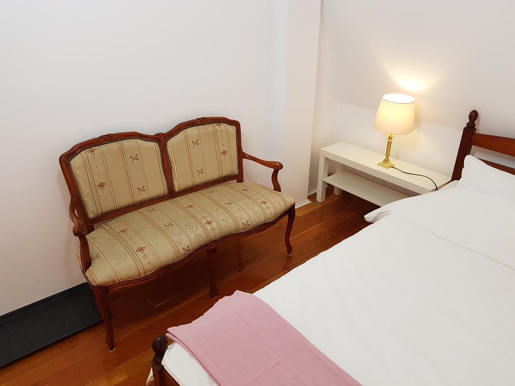 Boutique By 3*